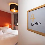 Lodge Ada's Buka Auf Dem Felsberg