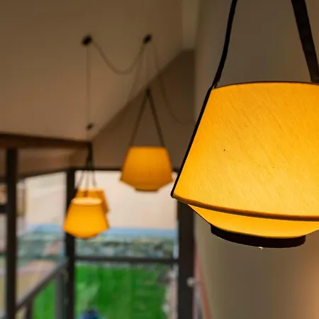 Ada's Buka Auf Dem Felsberg