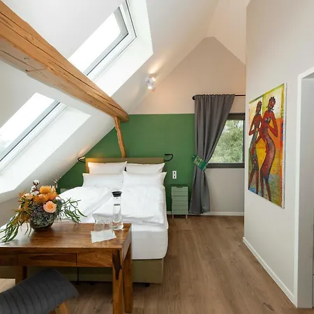 Ada's Buka Auf Dem Felsberg *