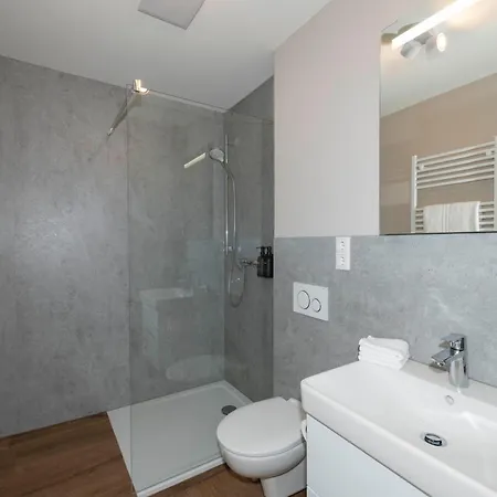 Hytte Ada's Buka Auf Dem Felsberg