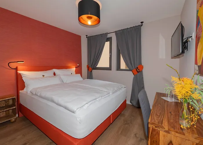 Ada's Buka Auf Dem Felsberg Gerendaház *