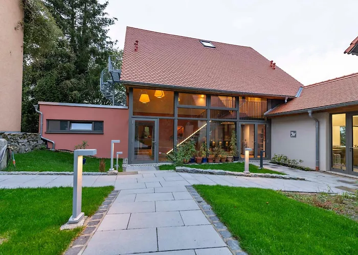 Ada's Buka Auf Dem Felsberg Lautertal