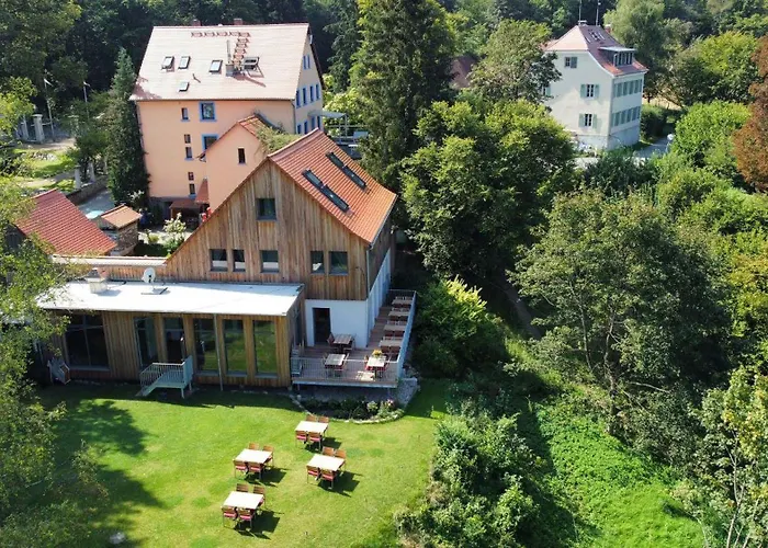 Ada's Buka Auf Dem Felsberg Lautertal